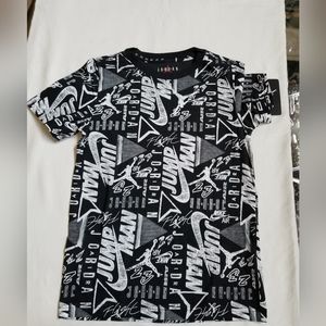NIKE AIR JORDAN BOY'S ALL OVER PRINTED TEE T-SHIRT SZ MED BLACK